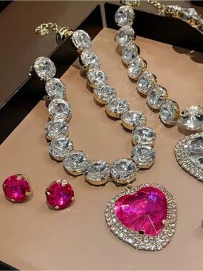 Heart Gemstone Jewelry rhinestone Necklace & Earrings Set Pink Heart Pendant
